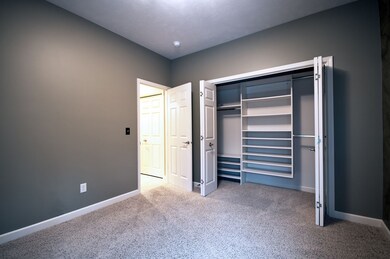 23288 Bluff Crest Dr, Elkhart, IN 46516 - photo 4