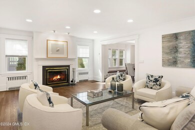 25 Lockwood Dr, Old Greenwich, CT 06870 - photo 2