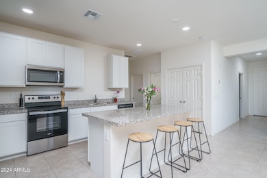 17945 W Monte Lindo Ln, Surprise, AZ 85387 - photo 3