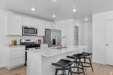 902 E Sand Dollar Way unit 2337, Saratoga Springs, UT 84043 - photo 7