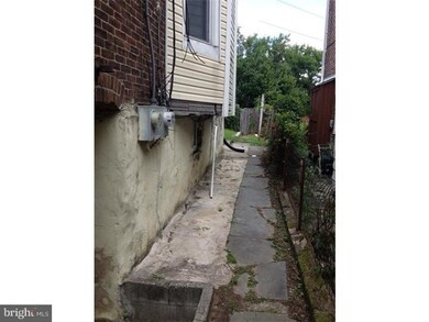 1005 Pine St, Darby, PA 19023 - photo 7