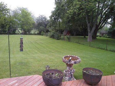 2543 N Mcaree Rd, Waukegan, IL 60087 - photo 2