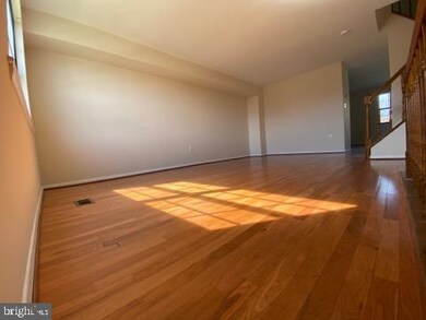 4806 Grand Bend Dr, Catonsville, MD 21228 - photo 7