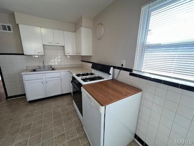 1509 Collins Ave, Saint Louis, MO 63117 - photo 3