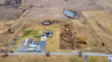 5863 W 250 S, Angola, IN 46703 - photo 4