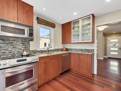 636 Garden Ct, Glenview, IL 60025 - photo 7