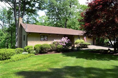 Left Front View: Privacy on both sides of the home