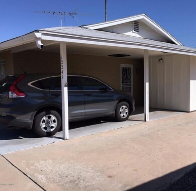 CARPORT