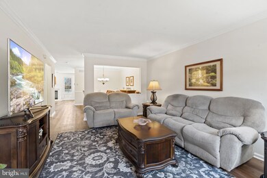 13 Sparrow Walk, Newtown, PA 18940 - photo 4