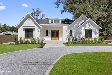 1203 Calhoun St, Ocean Springs, MS 39564 - photo 3