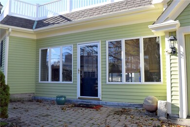 Breezeway entrance from driveway