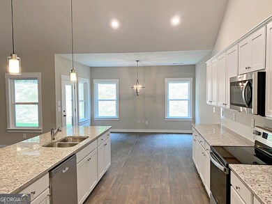 264 Westminster Ct, Winder, GA 30680 - photo 6