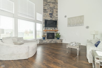 1020 Arthur Ct, Greenfield, IN 46140 - photo 6