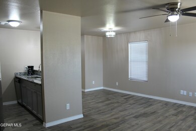 5717 Manila Dr unit B, El Paso, TX 79924 - photo 6