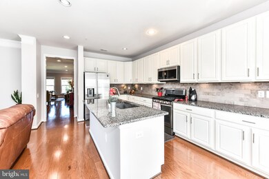 2942 Finsbury Place unit 116, Fairfax, VA 22031 - photo 4