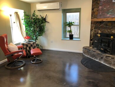 Bonus of frame and concrete walls with stone exter