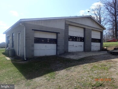 3720 S Mountain Rd, Knoxville, MD 21758 - photo 4