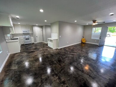 937 Rice St, Denison, TX 75020 - photo 4