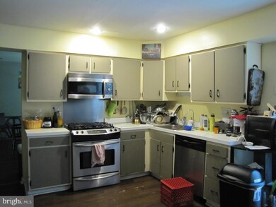 21 N Syracuse Dr, Cherry Hill, NJ 08034 - photo 5