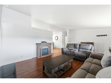 260 21st St SE, Albany, OR 97322 - photo 5