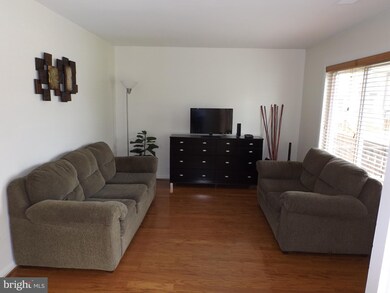 11300 Laurelwalk Dr, Laurel, MD 20708 - photo 6