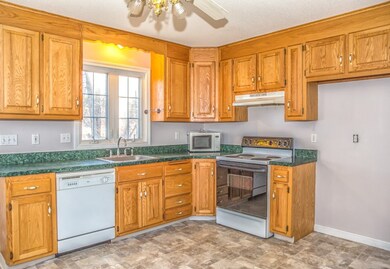 120 Cottage Rd, Enfield, CT 06082 - photo 4