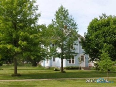 305 E Church St, West Unity, OH 43570 - photo 3