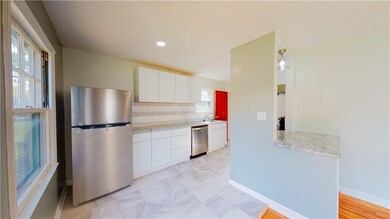 1946 N Linwood Ave, Indianapolis, IN 46218 - photo 7