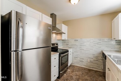 811 Chalmers St, Durham, NC 27707 - photo 6