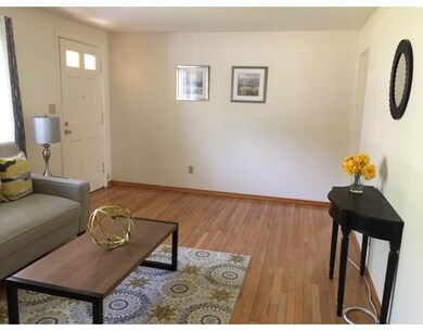 24 Chestnut Ave unit 1, Burlington, MA 01803 - photo 3