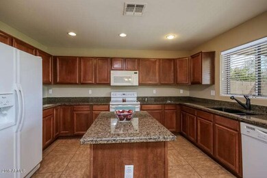 009-Kitchen-2008646-small