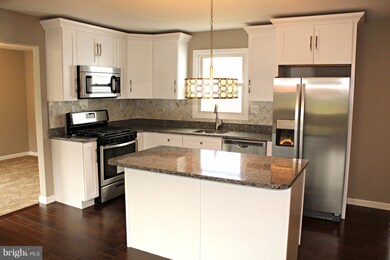 221 Doncaster Rd, Joppa, MD 21085 - photo 5