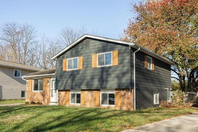 4605 Fairgrove Rd, Columbus, OH 43231 - photo 3