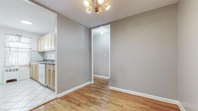 1561 Central Park Ave unit I2, Yonkers, NY 10710 - photo 5