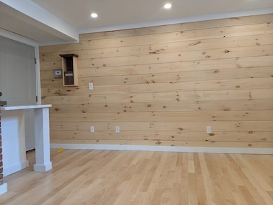 174 Winthrop Rd unit B, Brookline, MA 02445 - photo 7