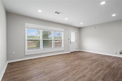 2478 Graywall St, Atlanta, GA 30344 - photo 7