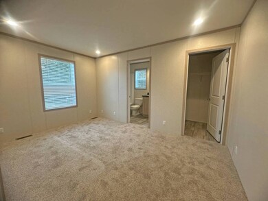 14876 Washington Rd unit 129, West Burlington, IA 52655 - photo 4