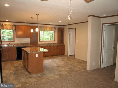 18 Acorn Ln, Boyertown, PA 19512 - photo 4