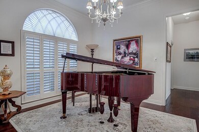 1315 Wedgewood Dr, Cleburne, TX 76033 - photo 4