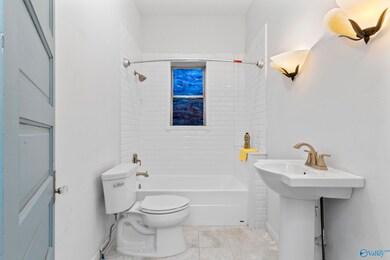 909 9th St SE, Decatur, AL 35601 - photo 6