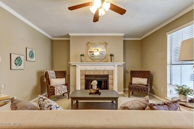1205 Woodhill