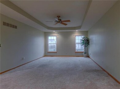 1102 Camelot Dr, Raymore, MO 64083 - photo 5