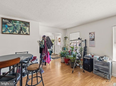 308 Laurel Dr, Cross Junction, VA 22625 - photo 6