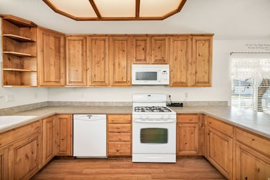 221 W 260 N, Hyde Park, UT 84318 - photo 5