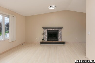 8520 Gordon Cir, Anchorage, AK 99507 - photo 5