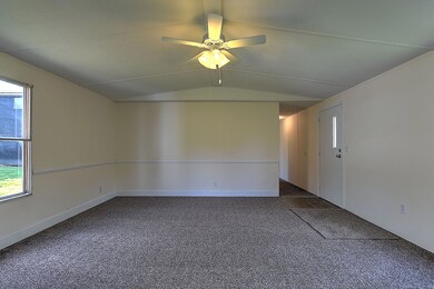 85 Laurel Estates-7