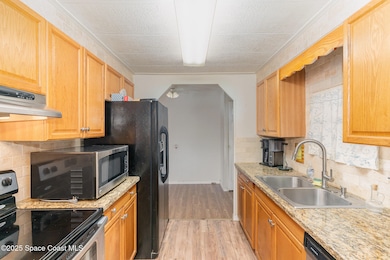 014__amp0965-edit_375