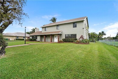 15431 SW 31st St, Davie, FL 33331 - photo 4