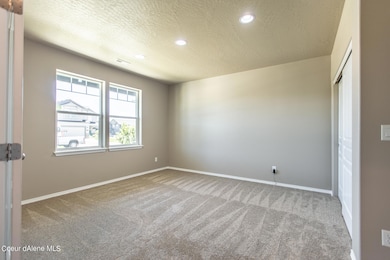 Office/Main Floor Bedroom