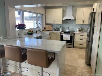 7816 Plantation Blvd, Miramar, FL 33023 - photo 4